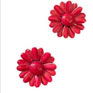 Vintage 1960s pink metal flower clip on earrings