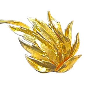 Vintage fancy gold leaf brooch