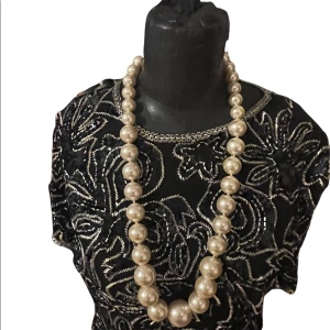 Kenneth J Lane chunky faux pearls necklace