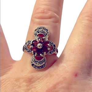 Vintage sterling silver garnet marcasite 925 fancy oblong ring