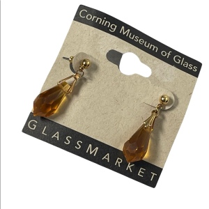 Corning Museum of glass NY glass market pierced dangle earrings amber crystal