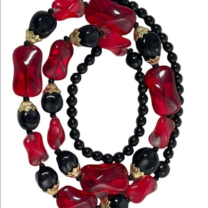 Vintage red & black glass murano bead necklace