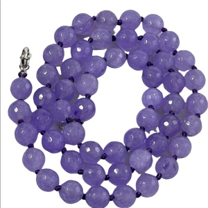 Beautiful Lilac faceted Amethyst stone bead necklace