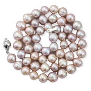 Stunning fresh water pearl necklace