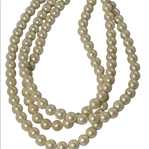 Vintage 3 strand faux pearl fancy necklace