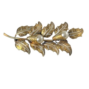 Vintage Damascene Gold plate pearl enameled flower brooch