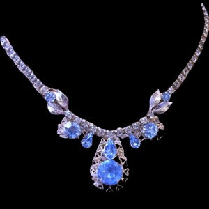 Vintage Crystal silver blue choker necklace