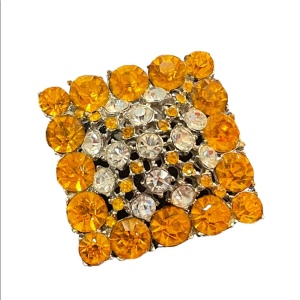 Vintage Juliana? crystal brooch warm amber colors set in silver tone metal