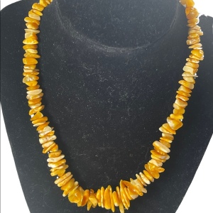 Vintage butterscotch Baltic amber necklace