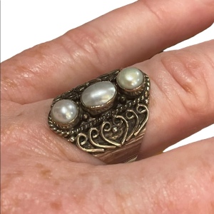 Sterling silver ornate design oblong 925 fancy pearl ring