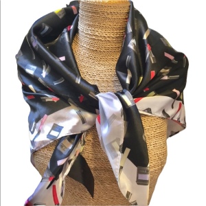 Shiseido Scarf wrap Lipstick eye shadow print