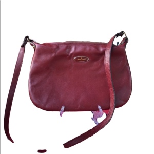 Vintage Etienne Aigner Burgundy Shoulder bag