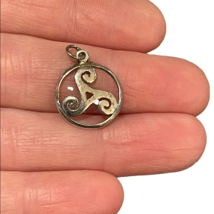 Sterling silver 925 Peter Stone Celtic Triskele Pendant