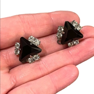 Vintage Art Deco style black crystal rhinestone clip on earrings