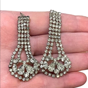 Vintage crystal fancy silver finish rhinestone glass dangle earrings