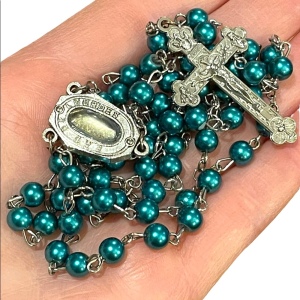 Vintage green faux pearl rosary crucifix Catholic