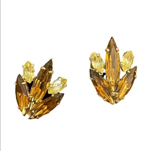 Vintage 1960s amber color gold finish crystal clip on leaf earrings