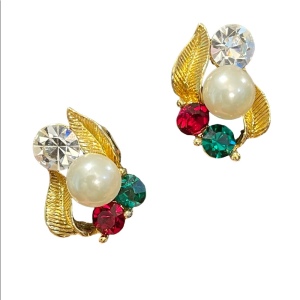 Vintage 1960s fancy multic color crystal & faux pearl gold finish leaf earrings