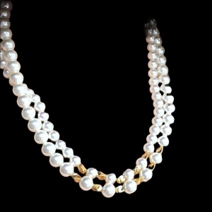 NWOT Faux pearl double strand necklace