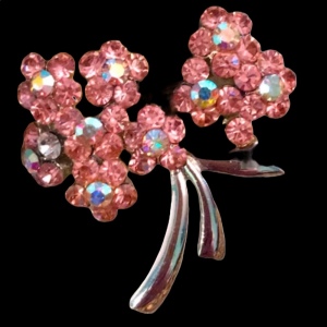 Vintage pink crystal flower brooch