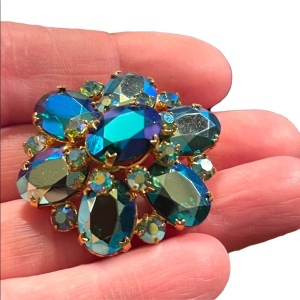 Vintage Blue Green AB Juliana? Gold finish brooch 1960s