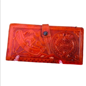 Vintage tooled tan leather Mexico wallet