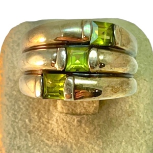 Vintage chunky Sterling silver 925 simulated peridot crystal ring