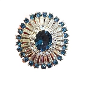 Vintage 1950s Beautiful Blue Crystal Vintage brooch starburst silver finish