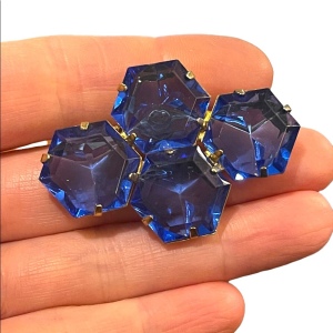 Vintage 1960s blue resin faceted cut brooch