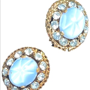 Vintage 1960s Blue crystal & glass fancy clip on earrings