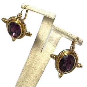 VTG High fashion gold finish purple glass magestic dangle earrings