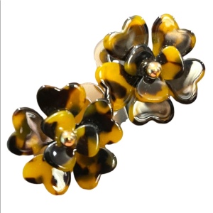 1990s Tortoiseshell fun large flower stud earrings