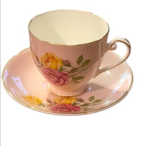 Vintage Pastel pink Cabbage roses yellow floral flower Tea cup & Saucer English