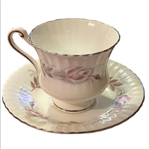 Vintage Paragon Rose Ballet Floral flower tea cup & saucer