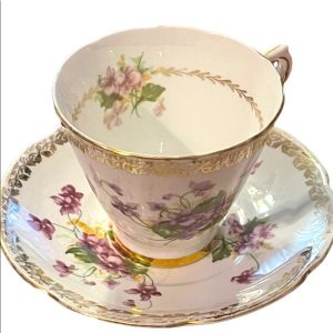 Vintage Collingwood fine bone china england floral flowers tea cup & saucer