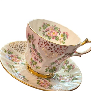 Vintage Queen Anne Fine bone China Floral tea cup & saucer set