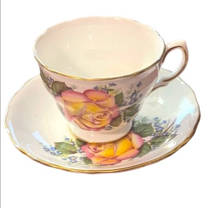 Vintage Royal Vale tea cup & saucer set Cabbage Roses flowers floral set England