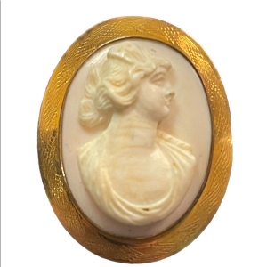 Antique Victorian Turn of century ornate Cameo brooch gold filled finish… shell