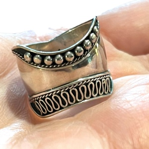 Vintage Sterling silver 925 Balinese Bali Cigar band ring etched handmade