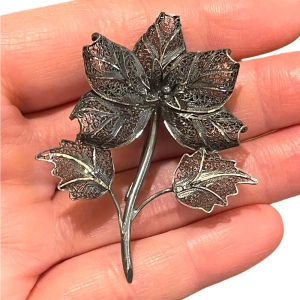 Antique Art Deco Victorian 800 Silver Filagree delicate intricate flower brooch