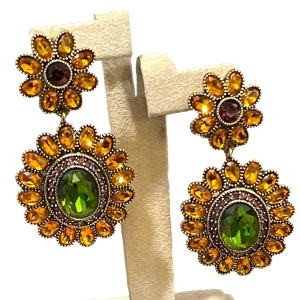 Retired Heidi Daus amber & peridot crystal Ottoman antiqued brassy earrings