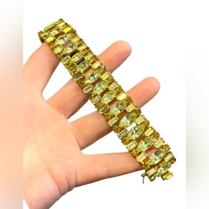 Vintage 1960s Lemon CRYSTAL WEISS Glass gold finish fancy Chunky bracelet