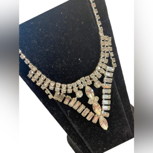 Vintage High quality 1960s crystal rhinestone Prom Wedding necklace