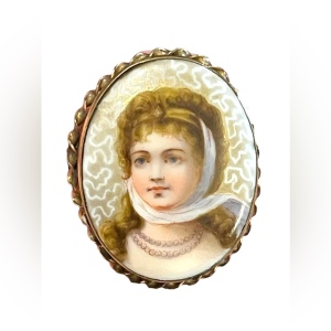 Antique hand painted Gold filled GF Brooch Cameo lady with hat