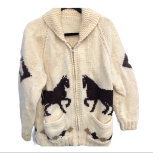 - Vintage hand knit horse print sweater Beauty Hand knitted cardigan