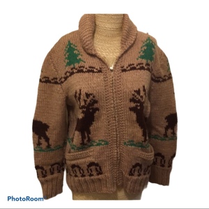 Vintage Hand knit Reindeer Sweater 1950s Beauty! cardigan