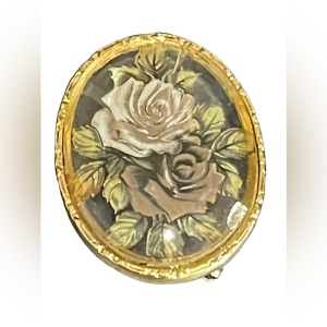 Vintage ornate gold finish flower glass cameo translucent brooch cameo