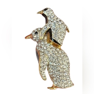 Vintage 1980s FAC Butler Gold plt Penguin pals brooch rhinestone crystal