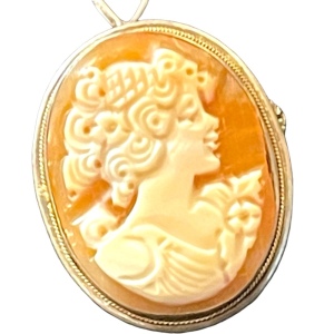 Vintage sterling silver Italy Carved Shell Cameo brooch pendant