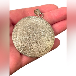 Large Vintage Plat Mex 925 sterling silver Mayan Aztec Calendar pendant